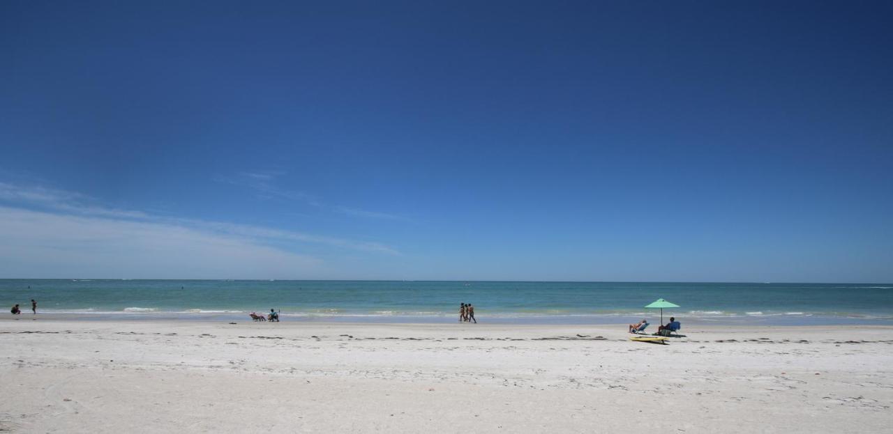 Seasons Vacation By Liberte Apartahotel Madeira Beach