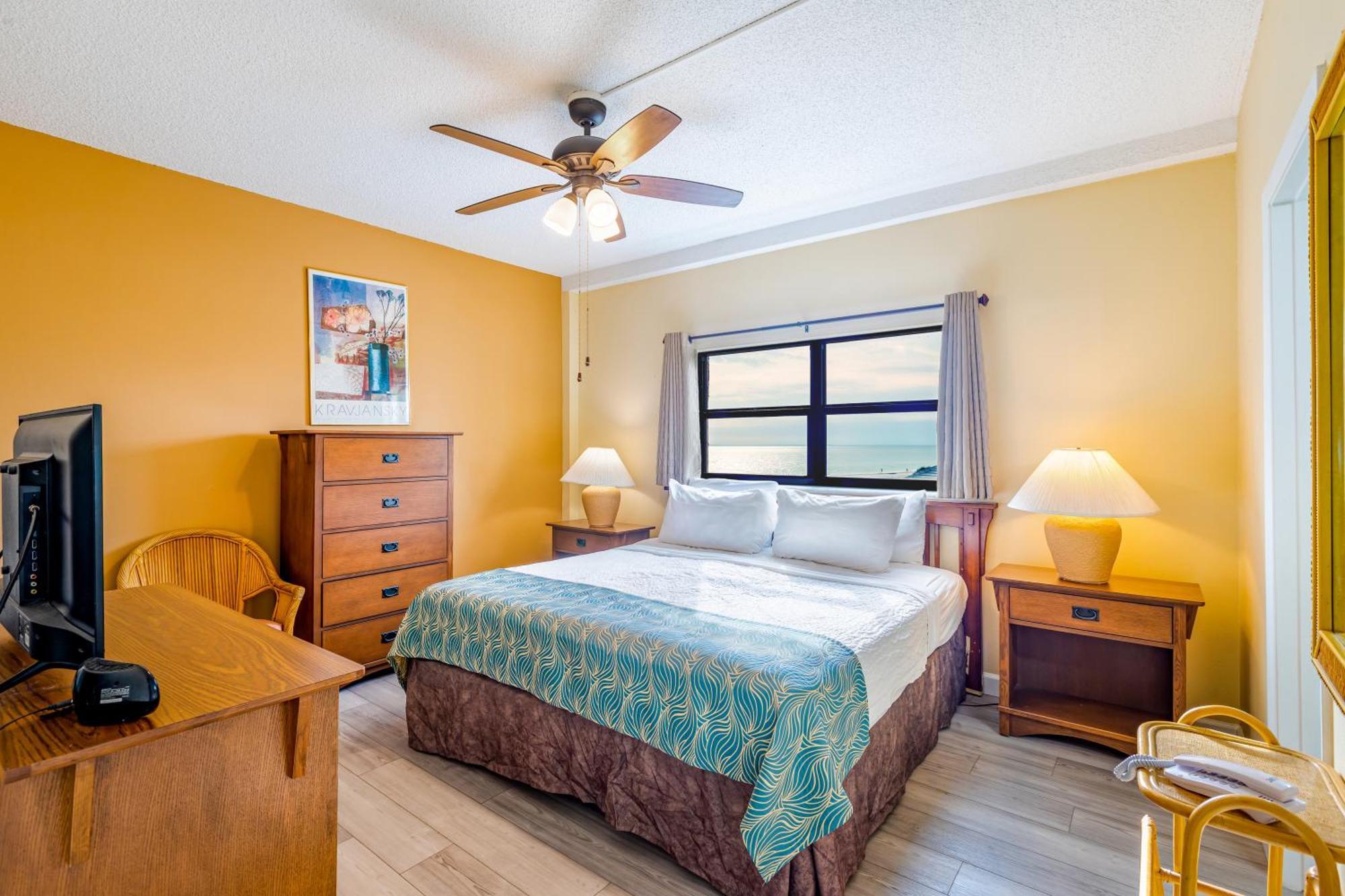 Seasons Vacation By Liberte Madeira Beach